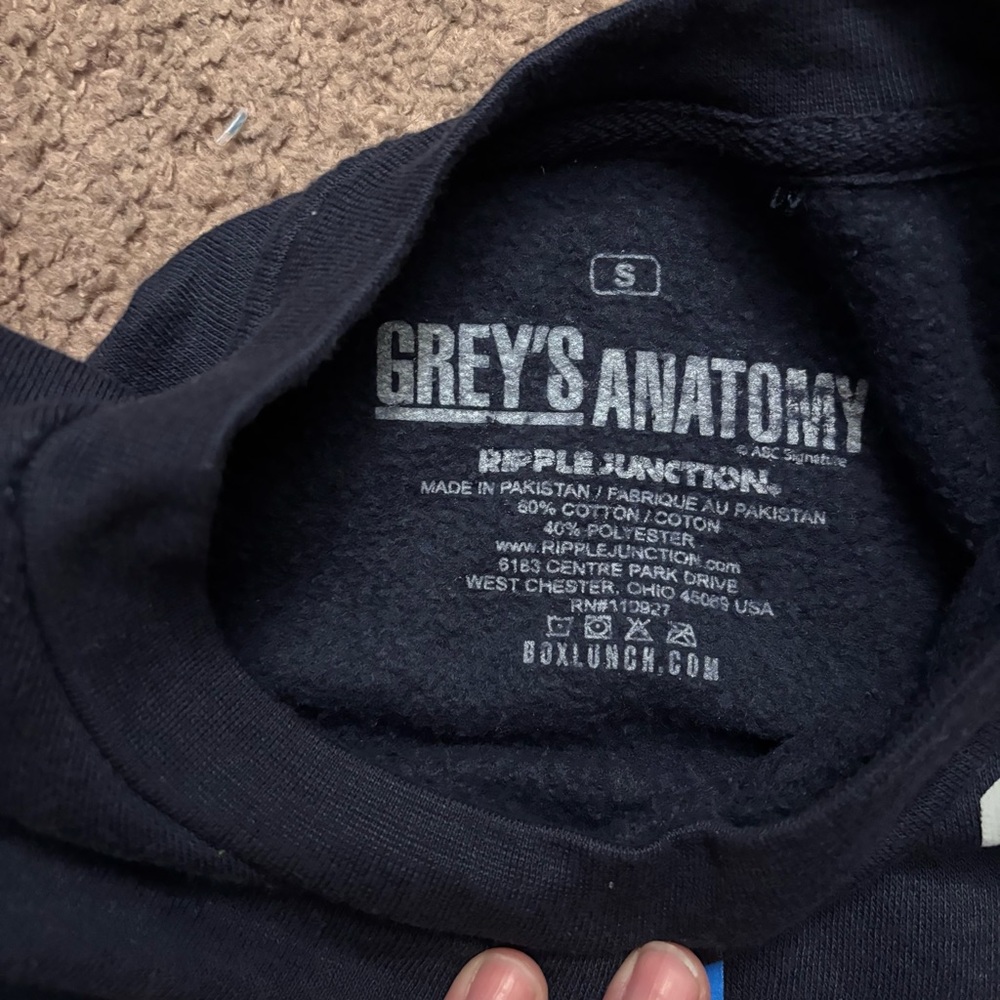 Grey’s Anatomy Grey Sloan Memorial Hospital Crewneck Boxlunch Exclusive Sz S View 4